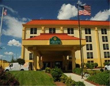 La Quinta Inn & Suites Rochester South