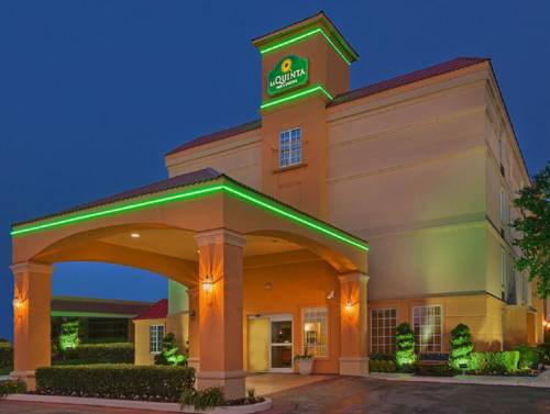 La Quinta Inn & Suites Tulsa Central