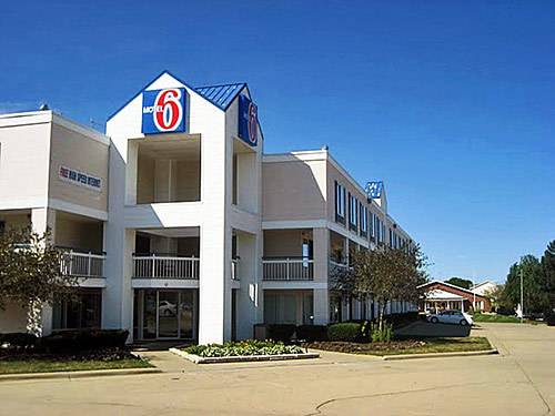 Motel 6 Normal Hotel  Motels  Bloomington