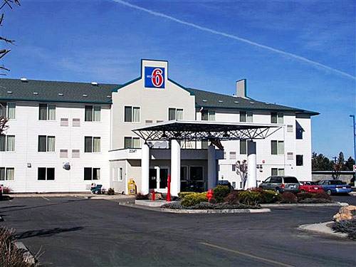 Motel 6 Redmond