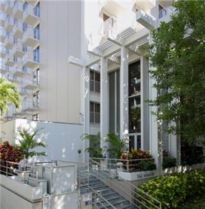 Shoreline Hotel Waikiki, a Joie de Vivre Hotel