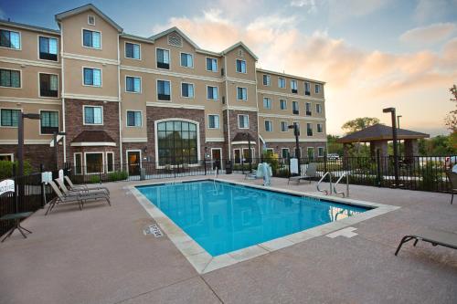 Staybridge Suites Austin South Interstate Hwy 35