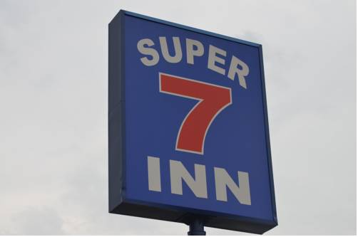 Super 7 Inn