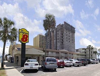 Super 8 Myrtle Beach/Ocean Front Area