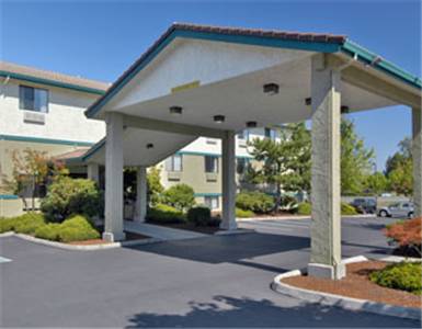 Super 8 Portland Airport