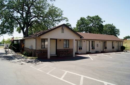 Travelers Motel