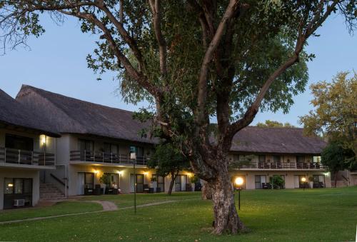 Azambezi River Lodge